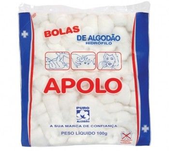 Algodão em bolas